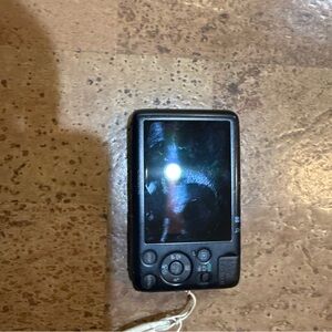 Canon PowerShot SD1400 IS Digital ELPH 14.1MP 4x Digital Camera Black